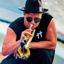 Фото артиста: Timmy Trumpet