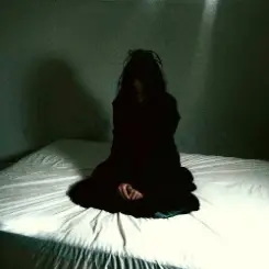 Ally Nicholas - Whisper слушать онлайн