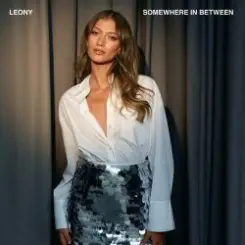 Leony - Somewhere in Between слушать онлайн