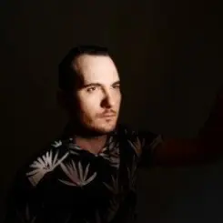 Andrew Bayer - The District слушать онлайн