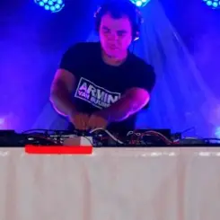 DJ XBoy - Hygge (Radio Edit) слушать онлайн