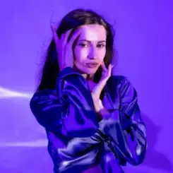EMUNA - kiss me слушать онлайн