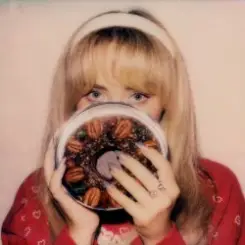 Sabrina Carpenter - Santa Doesn’t Know You Like I Do слушать онлайн